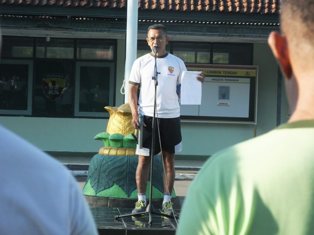 Kodim 1620/Loteng Berikan Sosialisasi Tehnik Pemukulan Kentongan Bencana Alam