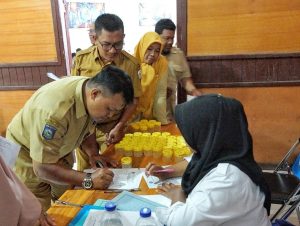 BNNK Sumbawa Barat Kembali Lakukan Tes Urine Kepada 48 ASN.