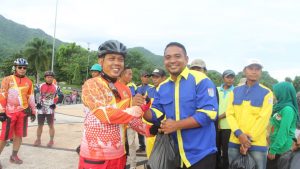 Dandim 1628/SB Jalin Silaturrahmi dan Komunikasi melalui Gowes dan Bhakti Sosial