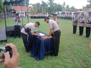 Sertijab Pejabat Baru Jajaran Polres Bima. Satu Anggota masuki Purna Bhakti