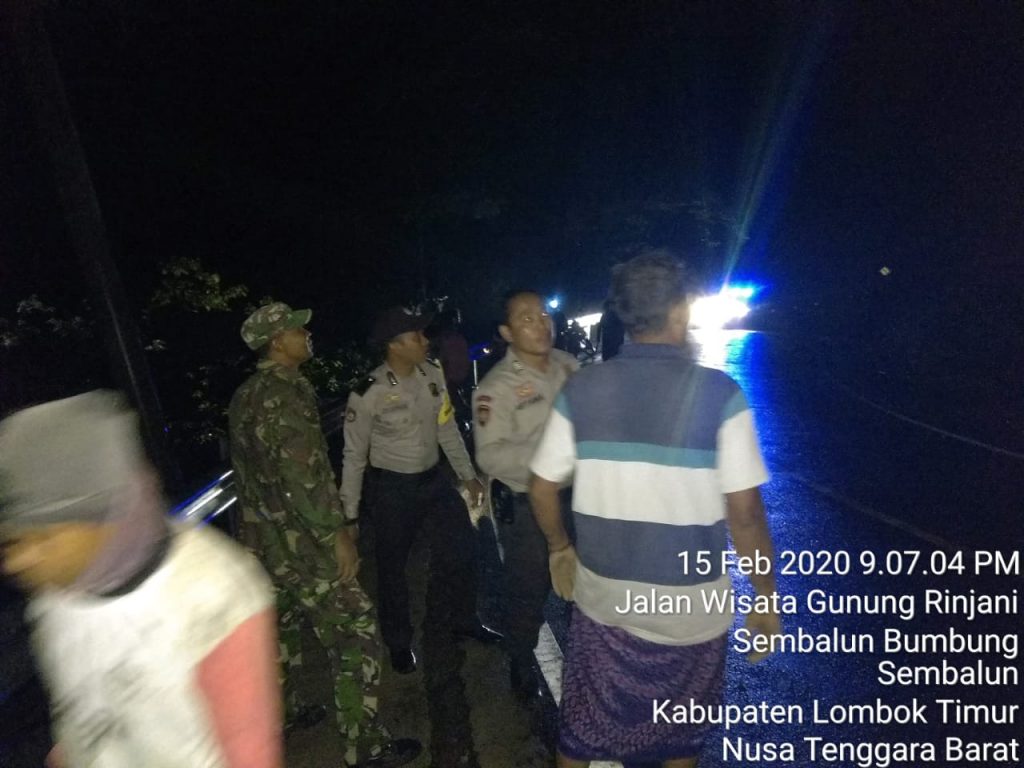 Tanah Longsor dan Pohon Tumbang di Pusuk Sembalun, Ini Yang Dilakukan Koramil Sembalun