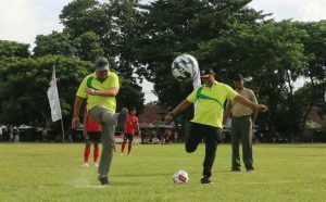Sambut HUT Korem, Danrem 162/WB Buka Turnamen Sepak Bola Danrem Cup II Tahun 2020