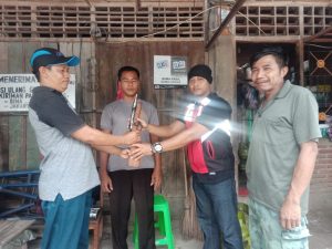 Geledah Rumah Warga. Kades di Bima Temukan Sepucuk Senpi Rakitan dan Diserahkan ke Polisi.