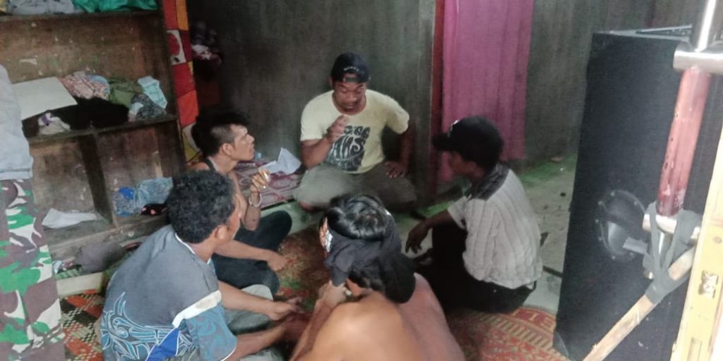Mabuk dan Buat Onar, dua Remaja di Dompu Diamankan Polisi.