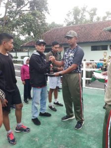 Dandim Loteng Tutup Kejuaraan Tinju Amatir HUT Korem 162/WB Ke 59 Tahun