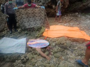 Guru PNS di Dompu Ditemukan Warga Tewas Dalam Posisi Telungkup.