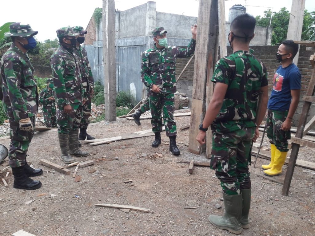 Di Tengah Pandemi Covid-19, Danrem 162/WB Pantau Progres Rehap Rekon RTG di Lombok Tengah