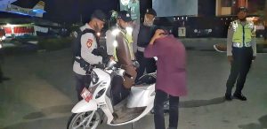 Polres Sumbawa Barat Lakukan Patroli Sekala Besar. Cegah Gangguan Kamtibmas Pasca Pembunuhan Pelajar.