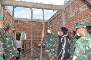 Pantau Progress Rehab Rekon RTG Di Dusun Spakek, Ditengah Covid-19,  Ini Harapan Danrem 162/WB.