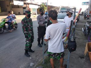 Kapolsek dan Danramil Taliwang Tertibkan Penjual Petasan di Bulan Ramadan.