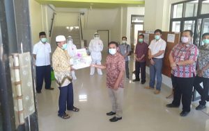 Gugus Tugas Covid-19 Sumbawa Barat Lepas Satu Pasien Sembuh dari Covid-19.