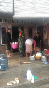 Banjir Timpa Warga Desa, Ini Yang Dilakukan Koramil Praya Timur