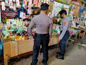 Percepat Penanganan Covid-19, Satuan Sabhara Polres Sumbawa Barat Terus Imbau Warga Ikuti Protokol Kesehatan.