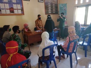 104 Warga Desa Kelanir Terima Bantuan Langsung Tunai. Bansos Semua Program Diratakan Rp600 Ribu.