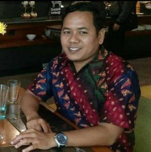 Bupati Sumbawa Keluarkan Edaran Sholat Idul Fitri Tahun Ini Tidak Digelar Berjamaah di Lapangan atau Masjid.