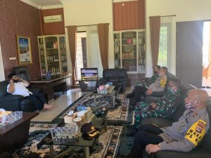 Minta Pendapat Tokoh Agama Jaga Kamtibmas Kapolres Sumbawa Barat Silaturahmi ke Pondok Pesantren.