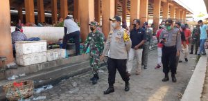 Maksimalkan Penerapan New Normal Kapolres Dandim dan Kajari Sumbawa Barat Sambangi Posko Terpadu.