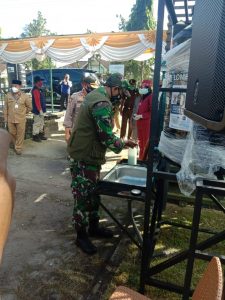 Dandim Loteng : Babinsa Jajaran Kodim 1620/Loteng Siap Dukung Kebijakan Pemerintah Dalam Upaya Cegah Covid-19