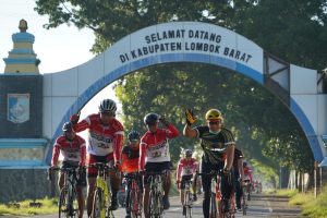 Sambut New Normal, Korem 162/WB Silaturahmi Dengan Gowes dan bermain Futsal bersama Insan Pers
