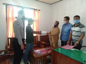 Peduli dan Bantu Korban Kebakaran, Kades Tamekan Apresiasi BAZNAS Sumbawa Barat