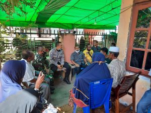 Dua Pejabat Utama Polda NTB Sambangi Keluarga Kerusuhan Palibelo Bima
