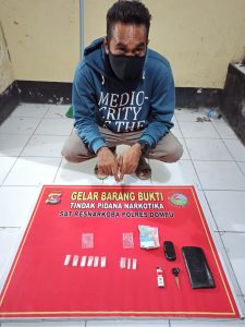 Diduga Miliki Narkoba, Staf Desa Asal Bima Ditangkap Polisi di Dompu, 8,13 gram shabu Diamankan.