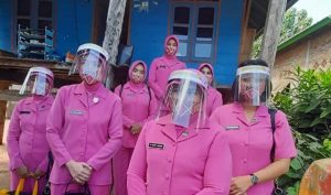 Bhayangkari Polres KSB, Lakukan Sunatan Massal ‘Dor To Dor’ di Kecamatan Jereweh