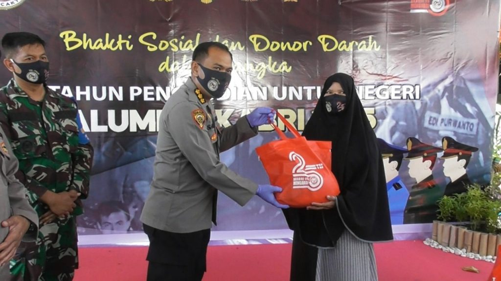 Bakti Sosial dan Donor Darah untuk 25 Tahun Pengabdian Akpol Angkatan 1995