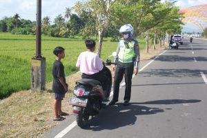 Gelar Razia Patuh Gatarin 2020, Polantas Beri Perhatian Anak Dibawah Umur Mengendarai Motor