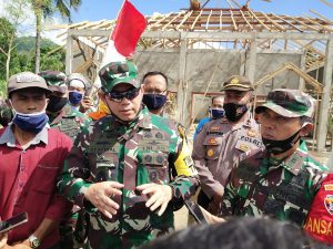 Kunjungi Sumbawa Barat, Brigjen TNI Syafrial : TMMD Wujud Nyata Implementasi Tugas TNI Membangun Desa