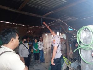 Diduga Masalah Rumah Tangga, Anak Temukan Sang Ibu Tewas Gantung Diri di Sumbawa
