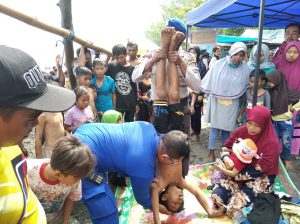 Nyaris Tewas Terseret Ombak, Dua Wislok Pantai Cemare Diselamatkan Personel Pol Airud