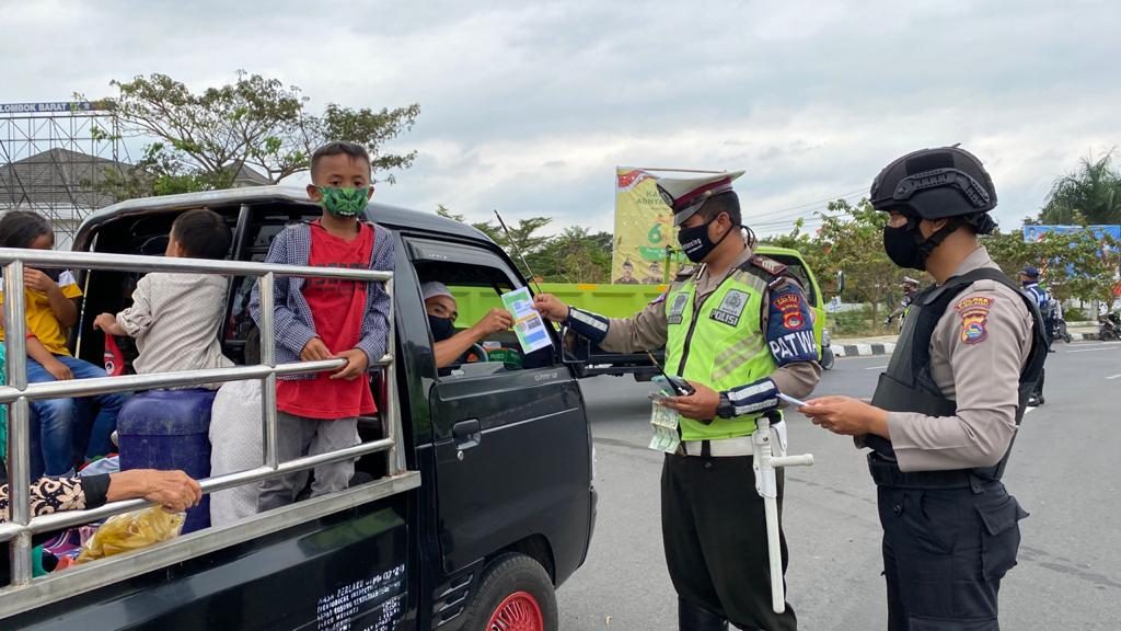 Operasi Patuh Gatarin 2020 Polres Lombok Barat Telah Usai, 2.332 Pelanggar Ditindak, 804 Ditilang 1.528 Lainnya Kena Teguran