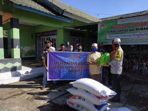 Lagi-lagi, Polres Dompu Salurkan Bantuan Beras ke Purnawirawan TNI/Polri dan Ponpes