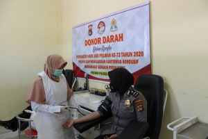 Jelang HUT ke 72, Polwan Polres Dompu NTB Lakukan Donor Darah