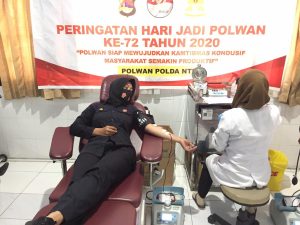 Srikandi Bhayangkara Polda NTB Gelar Donor Darah Peringati Hari Jadi Polwan RI Ke-72
