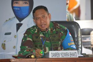 Rakor Evaluasi Covid-19,  Danrem 162/WB Sampaikan Target Operasi Percepat Penanganan Corona.