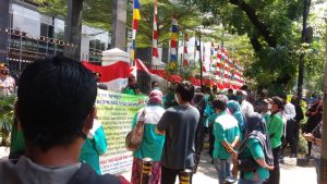 Aksi Unjuk Rasa Eks Buruh SKI Bogor Menolak PKPU di PN Jakarta Pusat