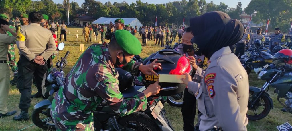 Cegah Covid-19, Kendaraan Dinas Polri Ditempelkan Stiker Patroli Covid-19