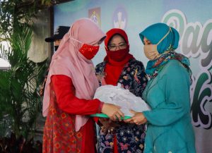 Hj Niken Buka Pagelaran Musik Islami di Taman Budaya