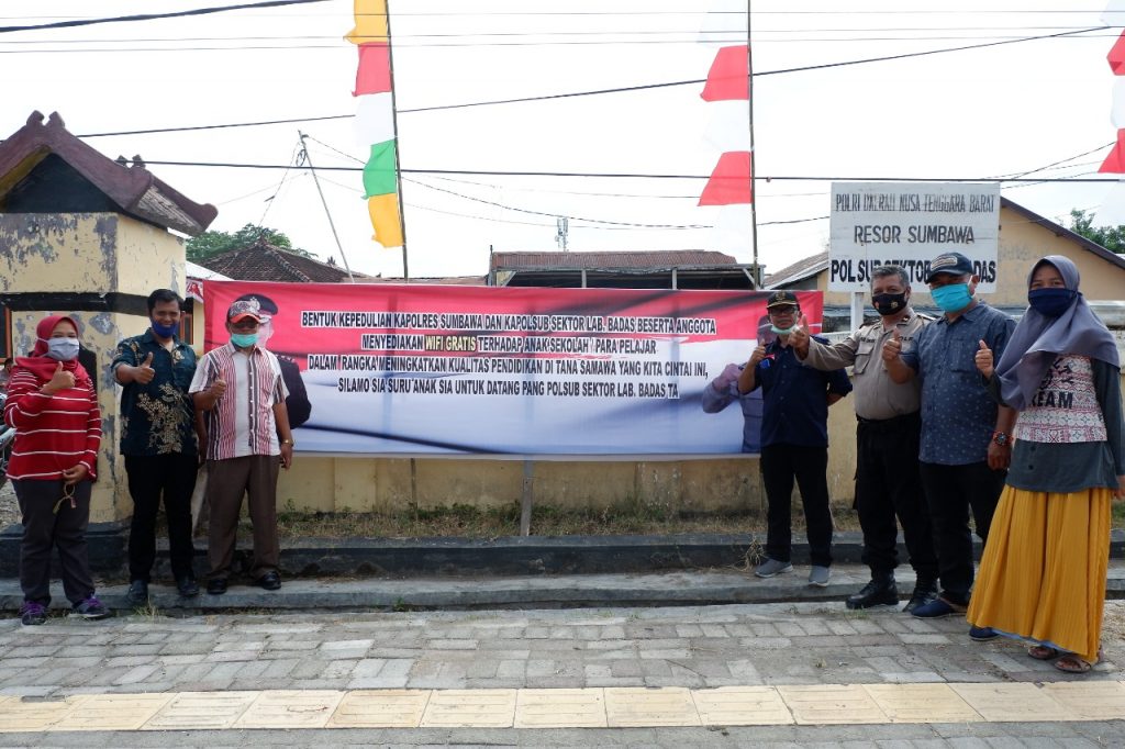 Peduli Pendidikan Di tengah Massa Pandemi,  Polsubsektor Badas Sediakan Wifi Gratis Untuk Anak Sekolah