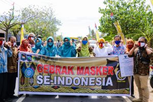 Sosialisasi Masif, TP PKK NTB Sambangi Desa Kampanyekan Gerakan Pakai Masker