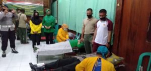 Peringati HUT ke-75 TNI, Kodim 1607/Sumbawa Gelar Olahraga bersama dan Bhakti Sosial.