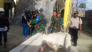 Sambut HUT ke-75 TNI, Koramil Jajaran Kodim 1628/Sumbawa Barat Bersih Tempat Ibadah dan Tanam Pohon