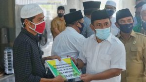 BAZNAS Sumbawa Barat Salurkan Insentif Kepada 894 Hukum Masjid, Pembina TPQ dan Guru Ngaji Mandiri