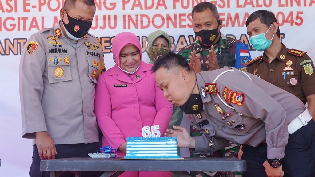 Hut ke 65 Lalu Lintas, Kapolres Sumbawa Barat Harap Satlantas terus berkembang dan manfaatkan teknologi