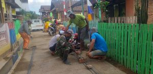 Satgas TMMD 109 Kodim 1607/Sumbawa Bersama Masyarakat Bahu – Membahu Bangun Musholla