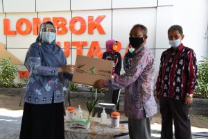 Jadi Ujung Tombak Penanganan Covid-19, Wagub Motivasi Nakes