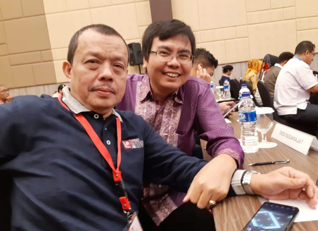 DPR RI Akhirnya Mengesahkan RUU Omnibus Law Cipta Kerja, Saat Yang Tepat, Buruh Bersatu Membentuk Partai Politik