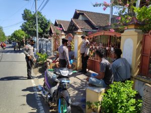 Patroli Dialogis Sat Sabhara Polres Sumbawa Ajak Masyarakat Lebih Disiplin Terapkan Protokol Kesehatan